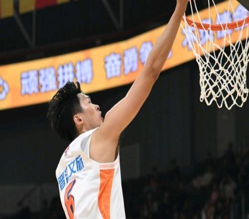 郭昊文趙柏清開(kāi)局火爆內(nèi)訌被棄用福建大勝同曦皮特森42+7+7