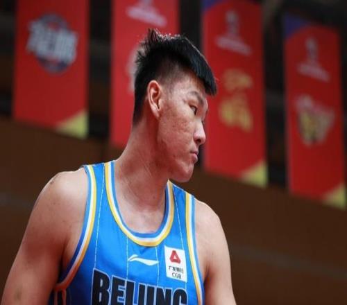 9分鐘0板！正負值10CBA頂薪內線離被徹底棄用不遠了