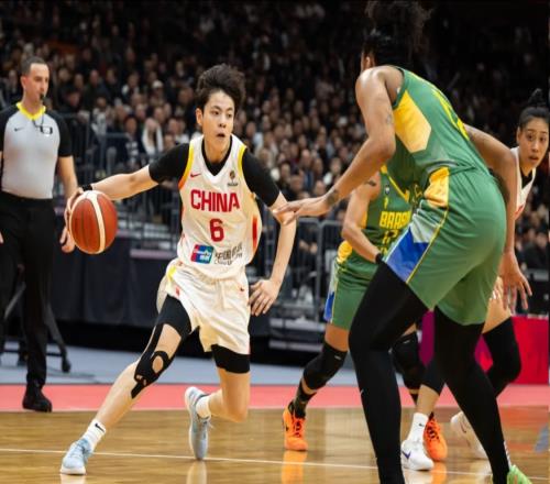 再漂亮也不能要了！女籃三朝元老5戰(zhàn)得5分，球迷：國家隊(duì)不適合你