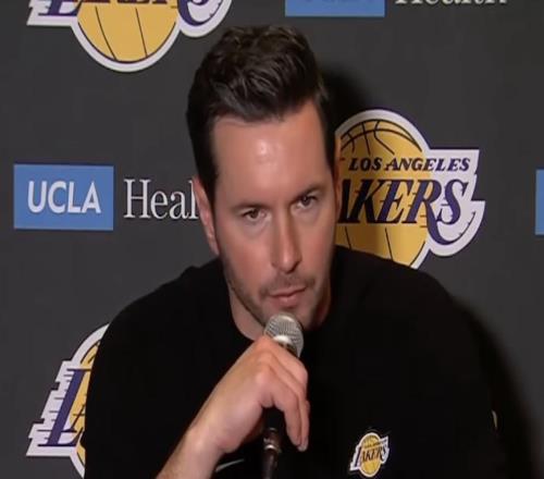 雷迪克：對杜蘭特的包夾效果很好，詹姆斯是我們快攻模式的箭頭