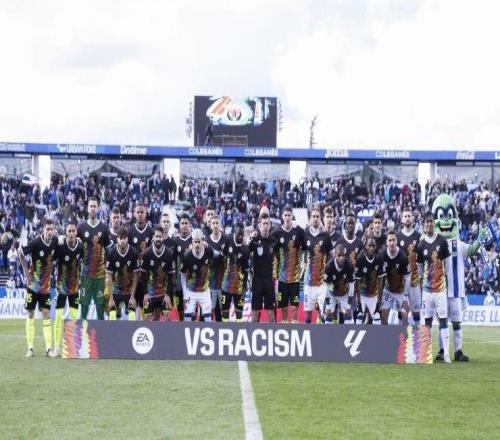 西甲聯(lián)賽慶祝反種族主義行動五周年，已推行超1000條相關(guān)舉措