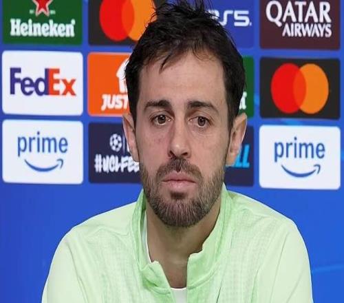 B席：多傳中不夠，后點(diǎn)有人才行，德布勞內(nèi)傳中時(shí)總有人在后點(diǎn)