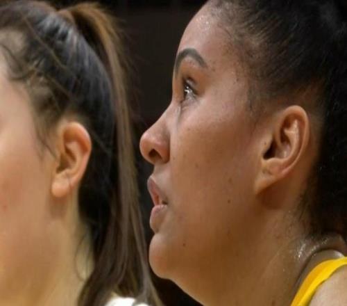 不敵中國無緣世界杯，巴西女籃隊員淚灑賽場