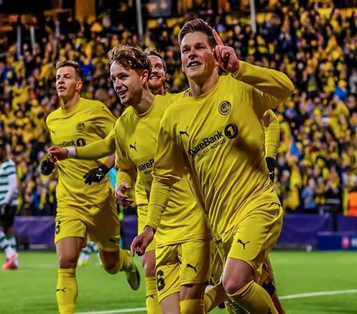 歐冠之夜！4隊(duì)將晉級(jí)8強(qiáng)：皇馬無(wú)憂(yōu)頭號(hào)黑馬沖擊29年紀(jì)錄