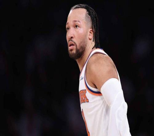 有意思，A史密斯認(rèn)為布倫森是尼克斯隊近期低迷表現(xiàn)的罪魁禍?zhǔn)? />
<div   id=