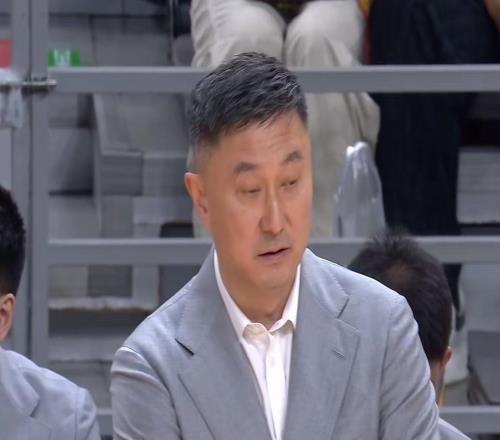 終于來了！廣東隊第五外援人選曝光，朱芳雨瞄準黑又硬內(nèi)線！