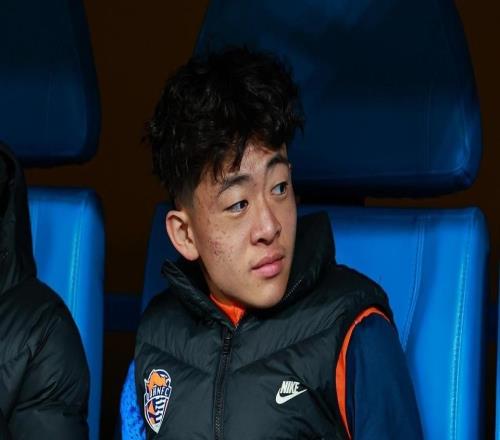 中超僅兩輪就鎖定降級(jí)名額青島海牛攻防受挫，已半只腳踏進(jìn)中甲