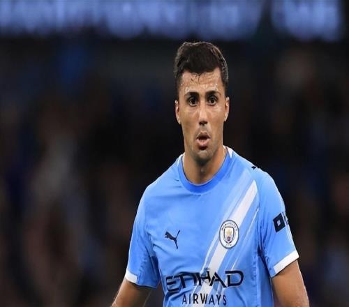 歐冠曼城1比2皇馬，被雙殺出局揭示問題，B席直紅打亂瓜帥部署