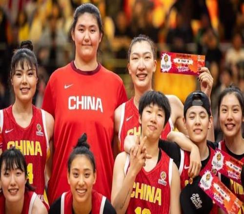 山東姑娘好樣的！場(chǎng)均10分鐘轟11分，獲宮魯鳴盛贊：世界獨(dú)一無二