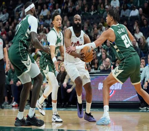 哈登27+5+6暴走，騎士險(xiǎn)勝雄鹿！米切爾14中4，莫布里27+15+3蓋帽