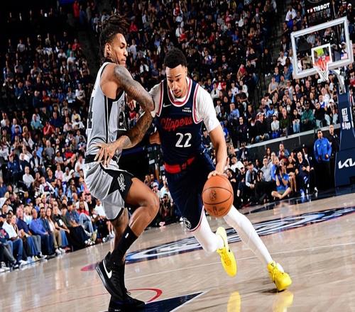 絕對值得更多的球權(quán)，快船側(cè)翼新星的能力可能還是被低估了