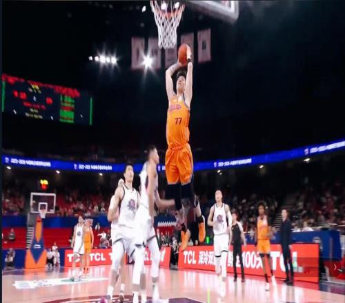 又1場慘?。∩綎|男籃咋回事CBA領(lǐng)頭羊肆無忌憚，2人成唯一安慰