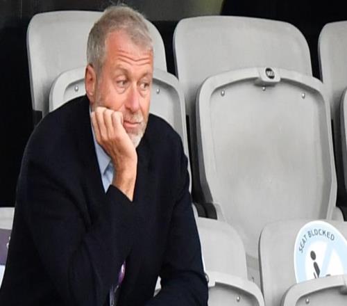 衛(wèi)報(bào)：英國(guó)政府將起訴阿布，因其未按期釋放出售切爾西所得資金