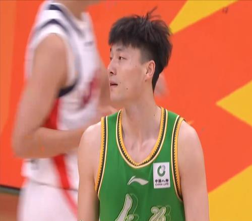 繼偉無(wú)解手帝準(zhǔn)得讓人陌生！勝?gòu)V州取6連勝，烏戈讓遼籃實(shí)現(xiàn)蛻變