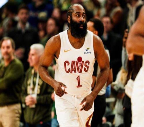 騎士拒逆轉(zhuǎn)！哈登27+6全隊(duì)第二，米切爾19分13罰，湖人棄將大拉胯