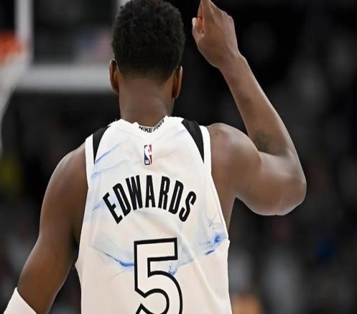 突發(fā)傷情！狼隊(duì)新危機(jī)！華子該怎么選