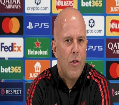 斯洛特：科納特可以首發(fā)跑動(dòng)距離少我不擔(dān)心，說明控球多