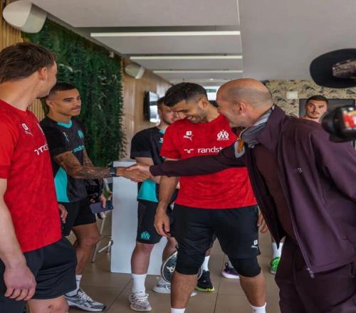 青木一情況下夏窗必轉會，曼聯(lián)至少分40%！馬賽欲用交換球員規(guī)避