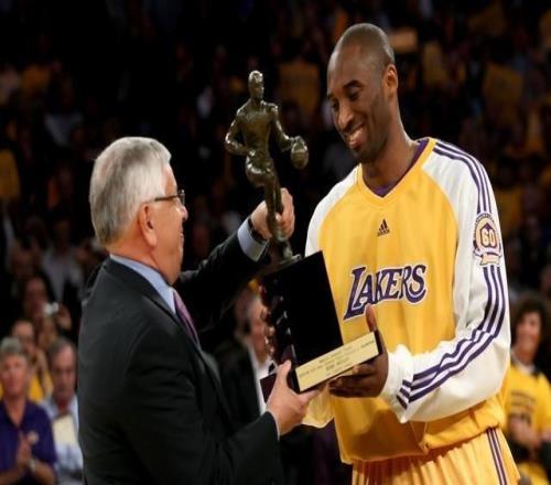 強如科比，職業(yè)生涯為何僅有1個常規(guī)賽MVP真相扎心了