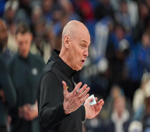 14連敗破紀(jì)錄，千勝教頭變擺爛大師！總亞軍被迫躺平也是無奈之舉