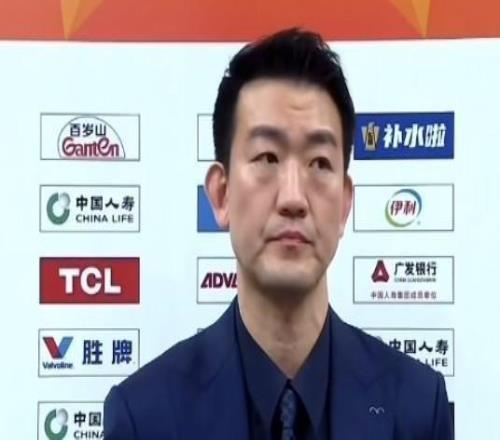 王博：球队目前处于伤病比较严重的情况，所以大家更要专注