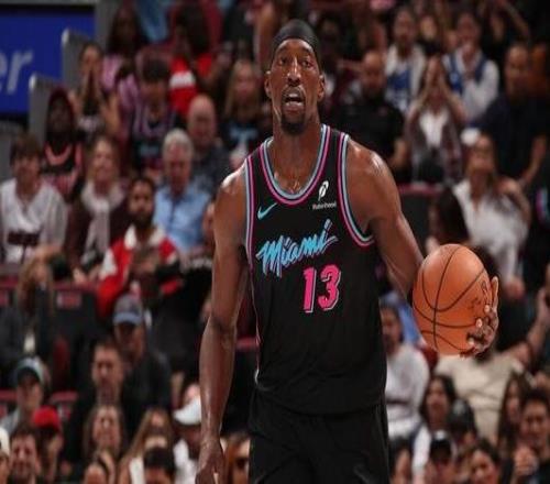 官宣：阿德巴约因右小腿紧张将缺席今日战黄蜂