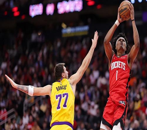 讓控衛(wèi)打中鋒，讓前鋒打控衛(wèi)，這么搞火箭的進(jìn)攻能流暢才怪了