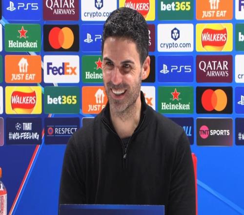 塔帥：埃澤在春天表現(xiàn)更好我知道，因?yàn)槭悄銈兠襟w告訴我的