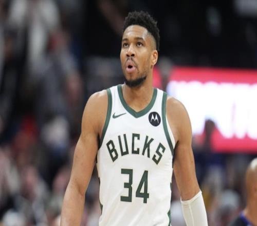 Shams：字母哥遭遇左膝過度伸展和骨挫傷，將在一周后復查