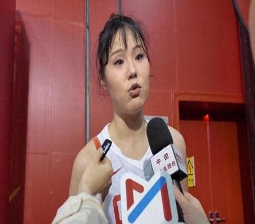 世界杯任重道遠(yuǎn)！媒體對世預(yù)賽總結(jié)：中國女籃亮點(diǎn)不多，缺乏默契