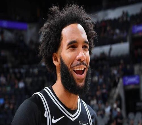 三分命中率還在不斷提升，馬刺鋒線大將的性價(jià)比也太高了吧