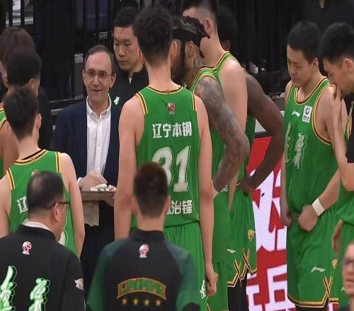 遼寧男籃輕取廣州，趙繼偉23分鄢手騏13+4攻防一體，徐昕15+10