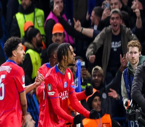 2場(chǎng)轟8球！歐冠衛(wèi)冕冠軍踢瘋了，超級(jí)門將一戰(zhàn)封神：9次神撲0丟球