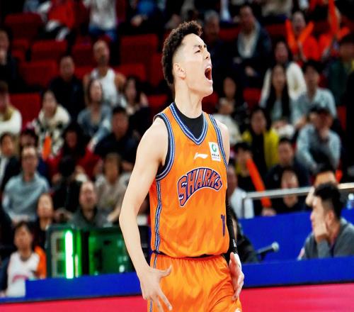轟21分+5記三分！中國男籃26歲神射手崛起：雙李組合同閃耀