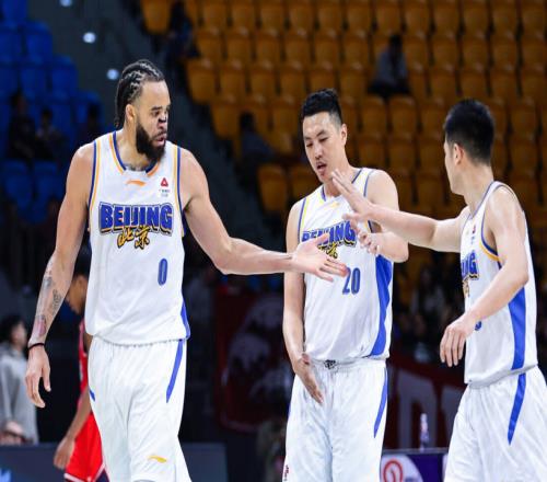 福建终结北京4连胜！皮特森38分导演爆冷麦基22+10周琦丢关键两罚