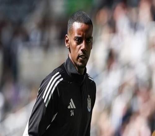 巴勃羅希望?；倏丝紤]西甲，伯納烏高層對阿隆索的標(biāo)準(zhǔn)太苛刻