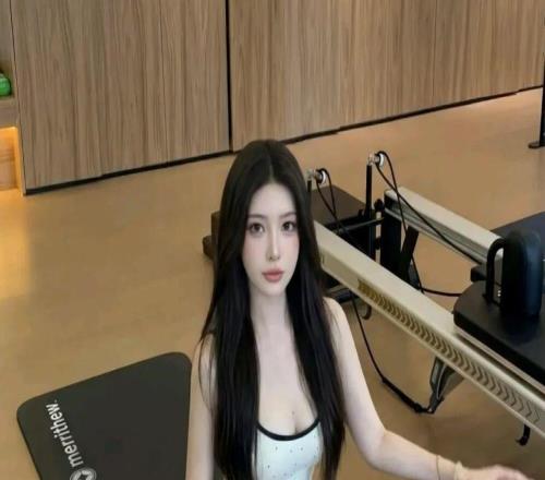 老詹41歲了，還貢獻5個扣籃?。? />
<div   id=