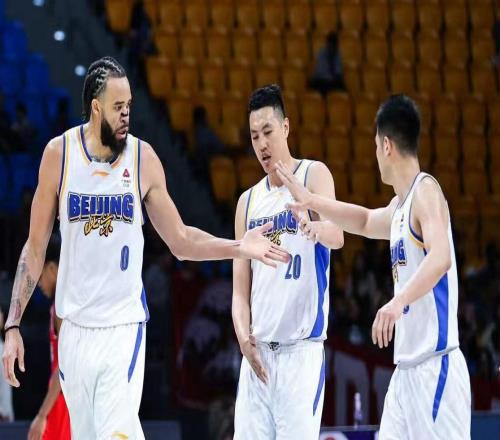 CBA最新排名：北京沖第4失敗，遼寧坐9望6差距僅3場，7隊爭第12