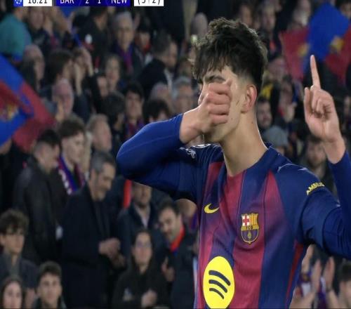 18歲296天，貝爾納爾是歐冠淘汰賽進球第三年輕的巴薩球員