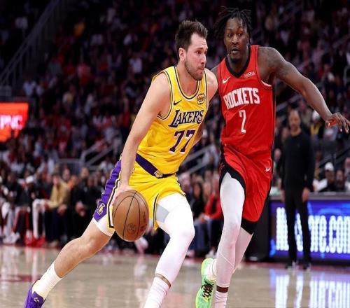 東契奇砍40分9板10助準(zhǔn)三雙，解鎖1600三分里程碑歷史最年輕