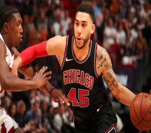 喬丹被譏諷為“45號(hào)不如23號(hào)”又有哪些球員穿過公牛45號(hào)球衣