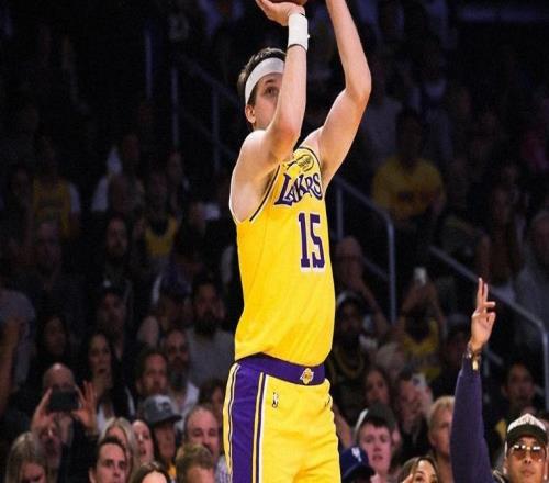 轟21+2+5！感謝湖人相信我，東契奇賽后談斯瑪特，他預(yù)言成真了