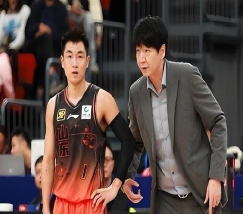 山東男籃連續(xù)兩場慘敗戳穿兩大謊言：高詩巖是球星，邱彪是名帥