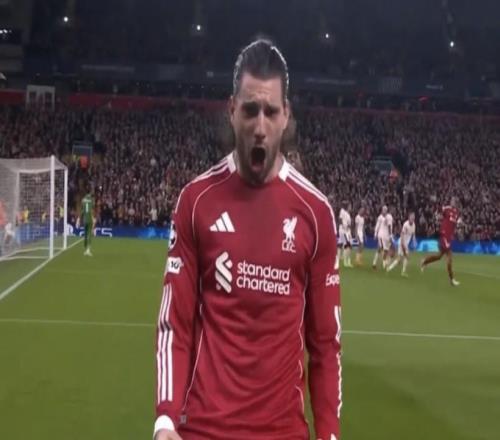 12球，索博斯洛伊追平職業(yè)生涯單賽季最多進球紀(jì)錄