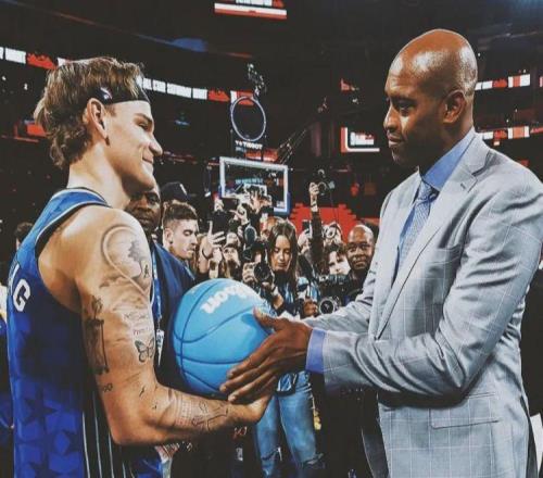 你敢信場均38.3分！依然打不了NBA