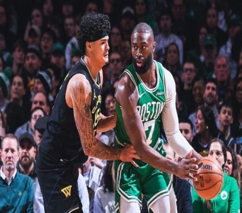 杰伦布朗32+6+5跻身队史前十，波神战旧主打铁，凯尔特人大胜勇士