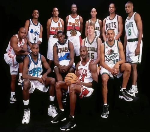 歷史最佳陣容引發(fā)驚天論戰(zhàn)：這十個人如果打一輪系列賽，誰會贏