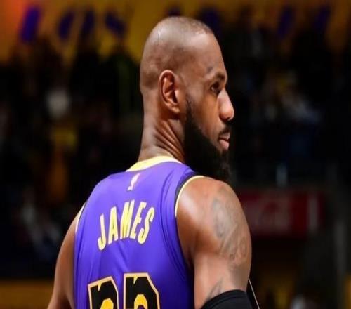 詹姆斯老當益壯，東契奇大號準三雙，湖人再勝火箭