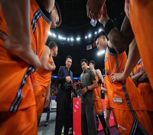 CBA常規(guī)賽第27輪，上海久事男籃11296勝山東高速男籃