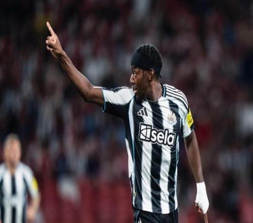 關(guān)鍵先生，埃蘭加是歷史第三位歐冠淘汰賽客戰(zhàn)巴薩梅開(kāi)二度球員